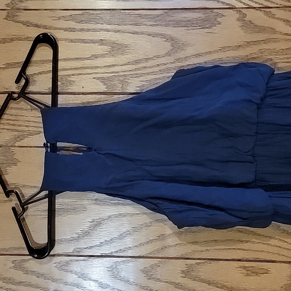 Dress - Picture 9 of 10